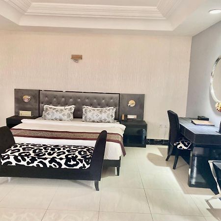 Sun Beach Hotel كوتونو المظهر الخارجي الصورة