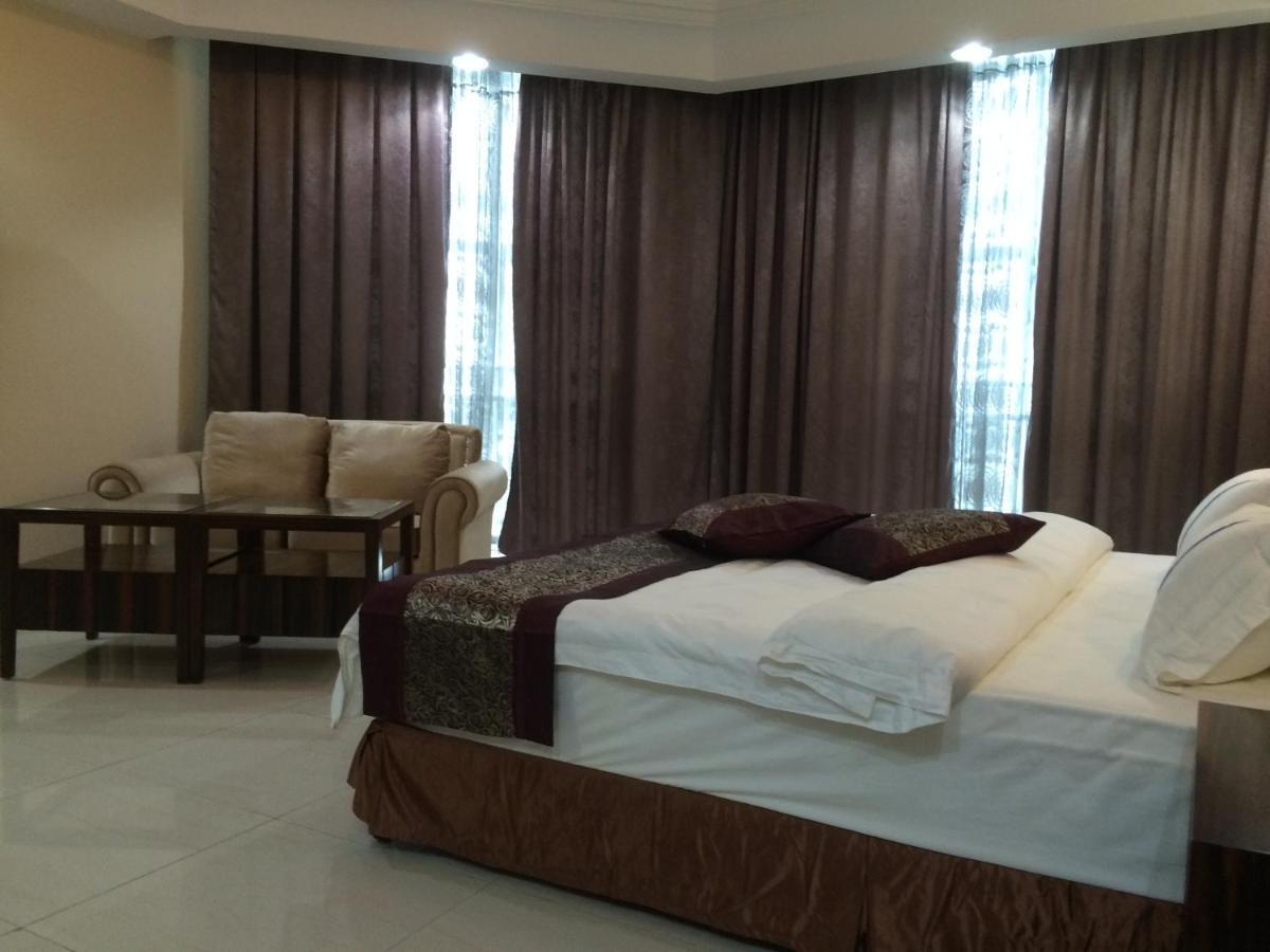 Sun Beach Hotel كوتونو الغرفة الصورة