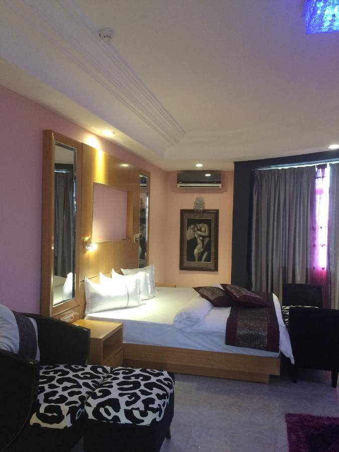 Sun Beach Hotel كوتونو الغرفة الصورة