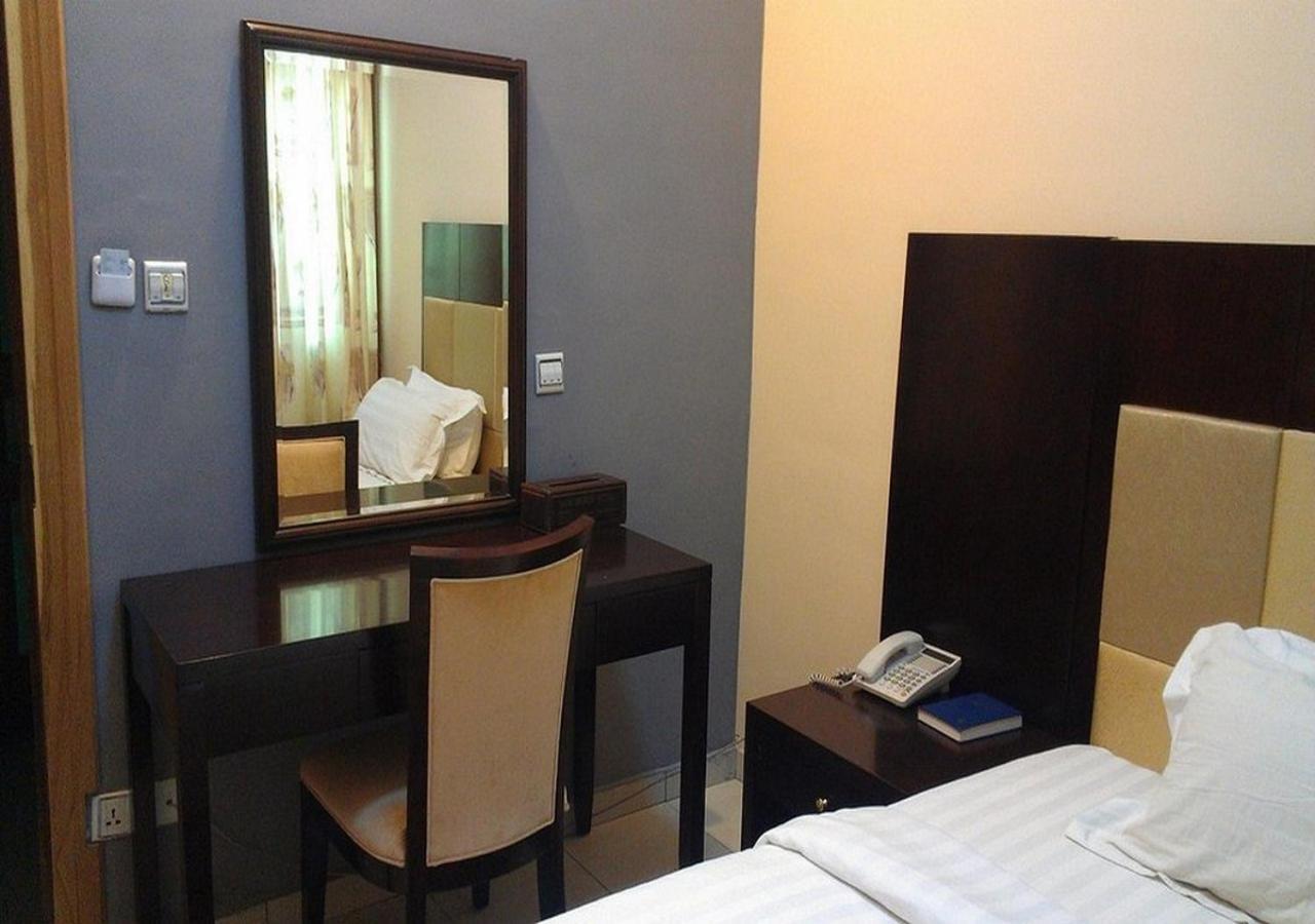 Sun Beach Hotel كوتونو المظهر الخارجي الصورة